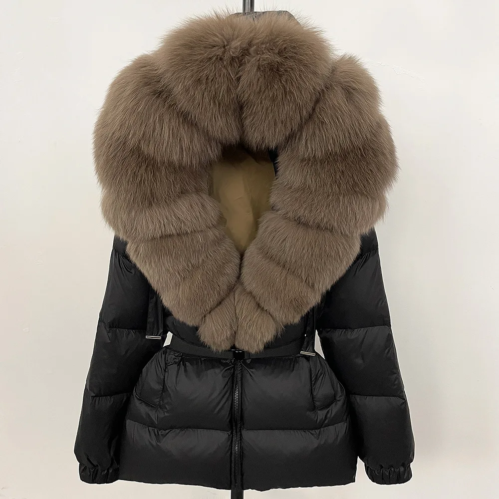 

2025 New Women's High-end Waist Cinched Black Down Jacket with A High end Feel Fox Fur Hooded Big Fur Collar Jacket