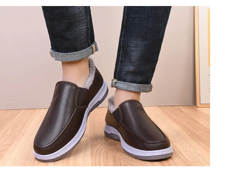 Herren-Winterschuhe mit Fleece-Futter, lässiger Schnitt, zum Hineinschlüpfen, wasserdichtes PU-Obermaterial, rutschfeste, dicke Sohle, warmes Schuhwerk für ältere Herren. – Detail 14