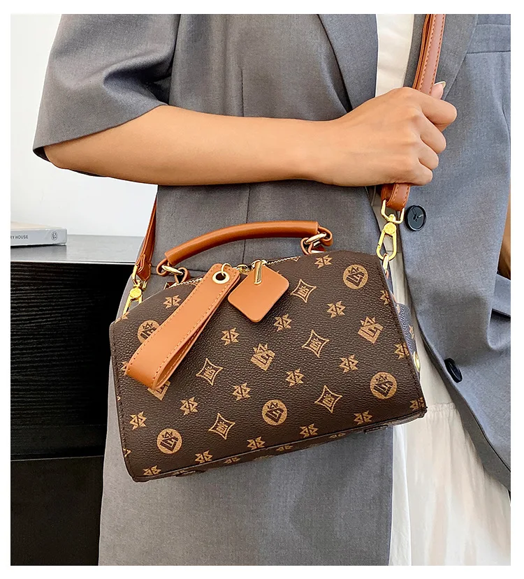 

2025 New Luxury Tote Bag for Women - Monogram Shoulder Bag, Stylish Crossbody Handbag, Elegant Small Square Purse,Gift for Mom