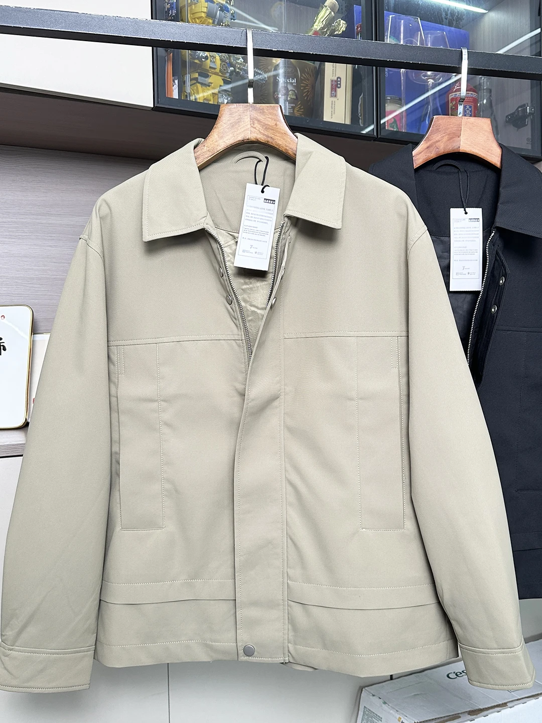 

Casual Loose Men's Jacket Soft Collar Versatile Spring Autumn Polyester Fiber Long Sleeve Zipper Closure Color