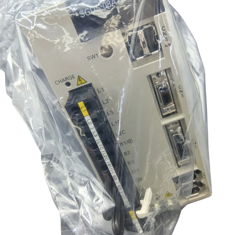 

Новый в коробке Сервопривод Yaskawa SGDS-08A12AVY520 Ускоренная доставка