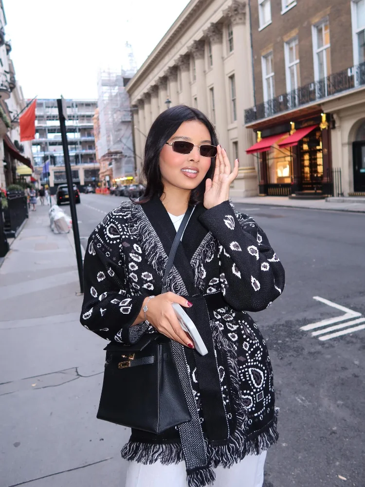 

﻿ Элегантный вязаный кардиган с кисточками и принтом, женский свободный кардиган с v-образным вырезом и длинными рукавами на шнуровке, осень 2022, новая женская модная уютная верхняя одежда