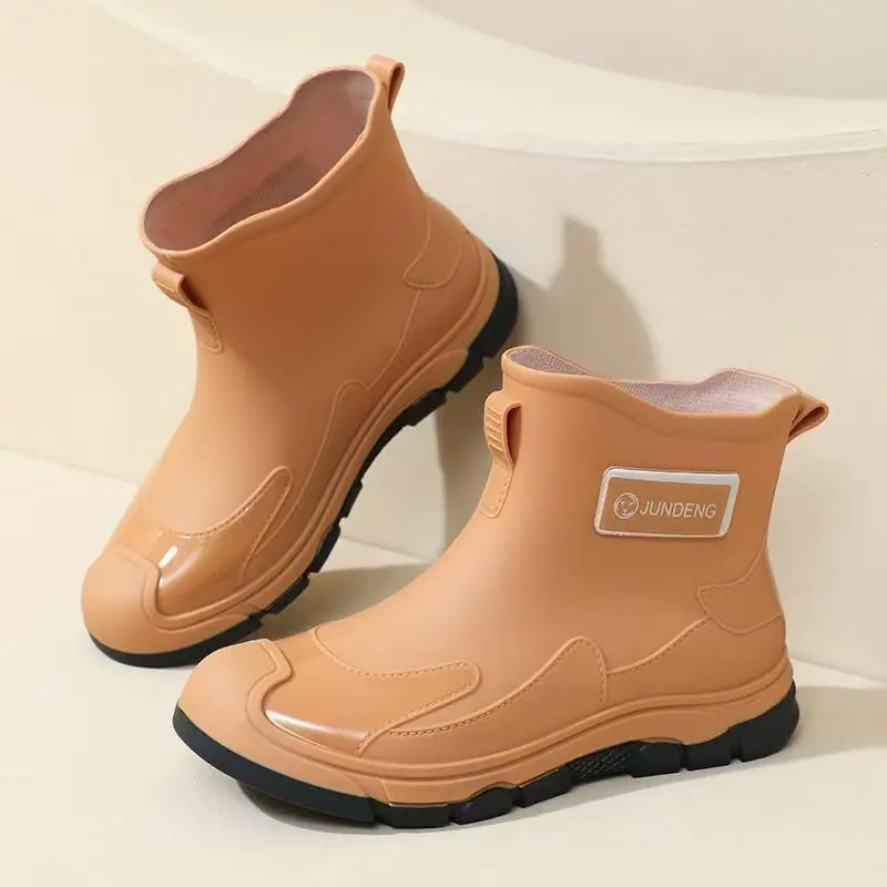 

Новые женские непромокаемые ботильоны большого размера, четыре сезона, толстая подошва, нескользящая водонепроницаемая обувь без шнуровки для влюбленных, кухонная рабочая обувь, садовая обувь