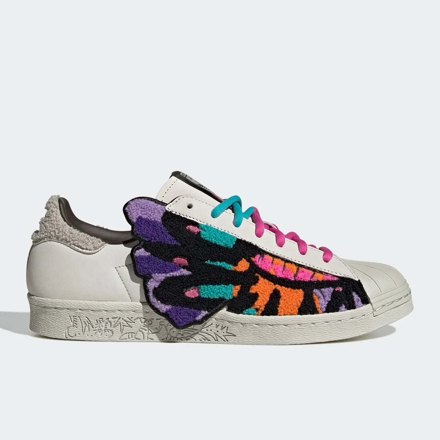 

Adidas Genuine Three Stripes Rooster Zodiac Lightweight Sneakers ID4386