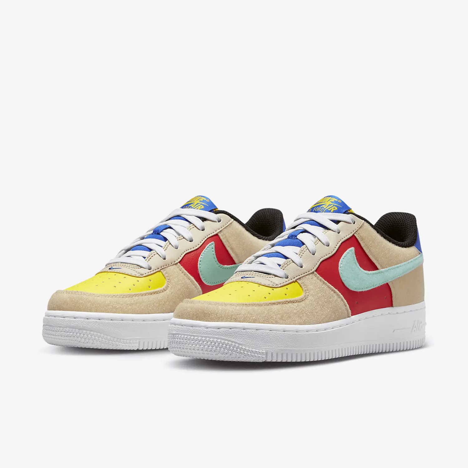 

Nike Authentic AIR FORCE 1 GS Women's Grade School Skate Shoes FN7818-100
