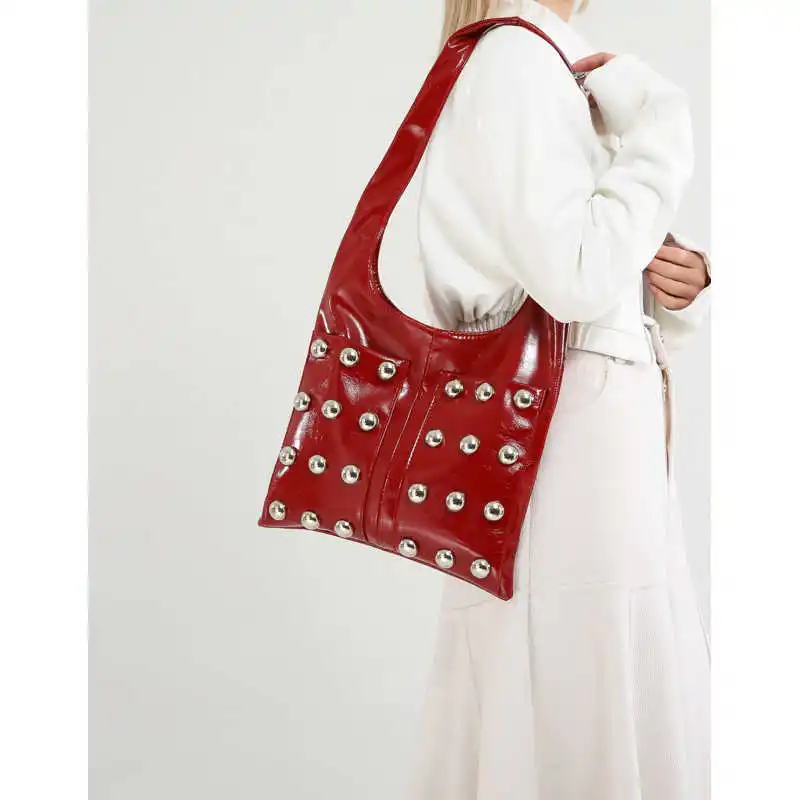 

Lux Trendy Street Tote Bags For Women New Chic Rivet Design Large Capacity Hot Girls Underarm Bags Punk Style One Shoulder Bags