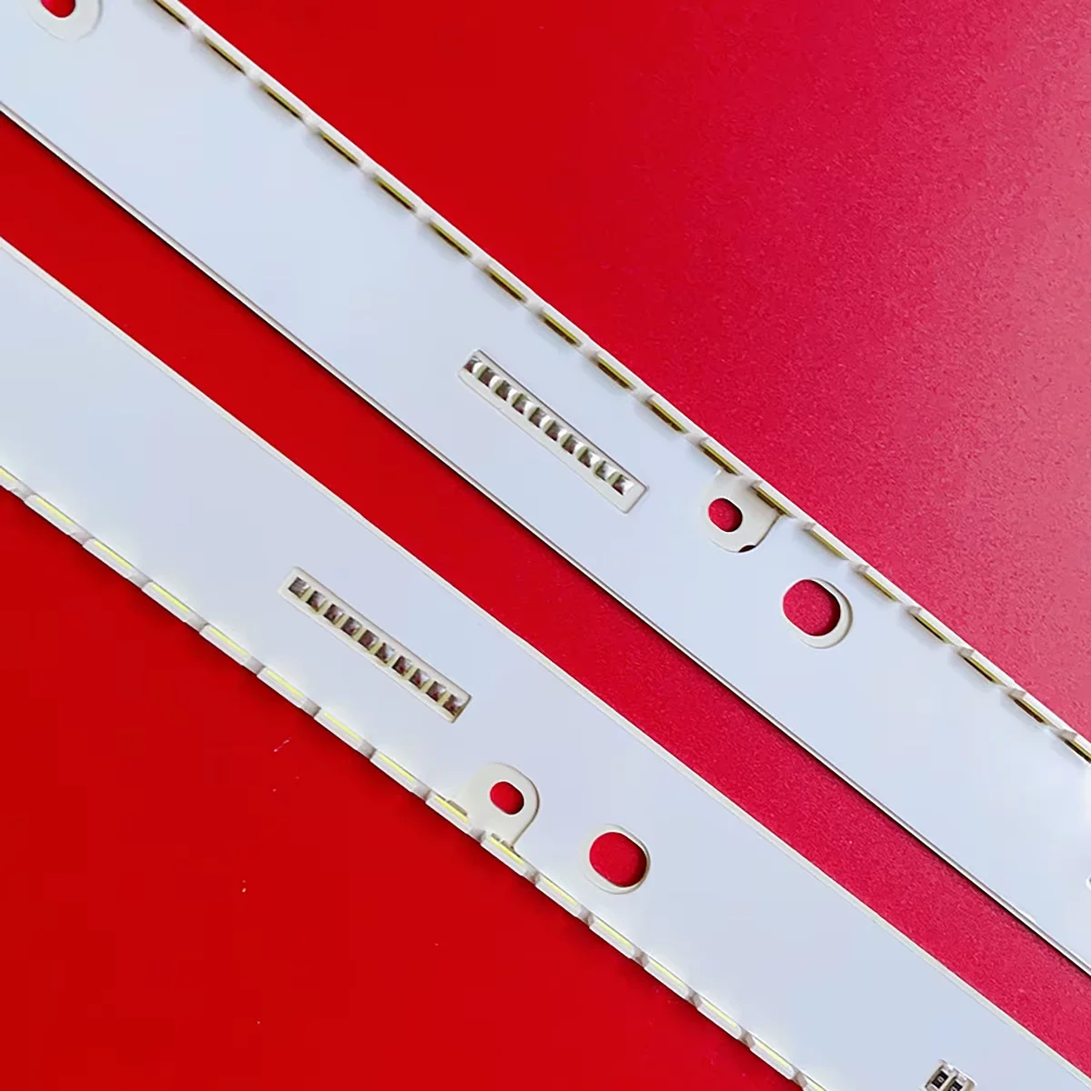 

Светодиодные ленты подсветки для UE55KU6515U UE55KU6645 UE55KU6652 UE55MU6672 UN55KU6450 UN55KU6500 UE55KU6679U UE55KU7500U UE55LS003AU