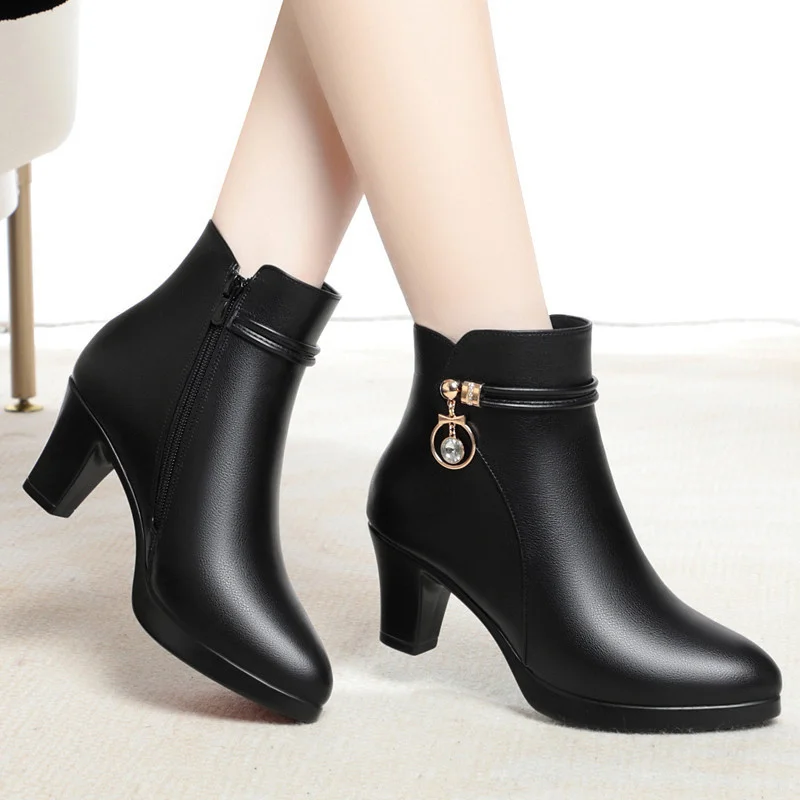 Autumn Winter New High-heeled  Women\'s Thick-heeled Short Ankle Boots Versatile Non-slip High Heel Warm Plush Snow Boots