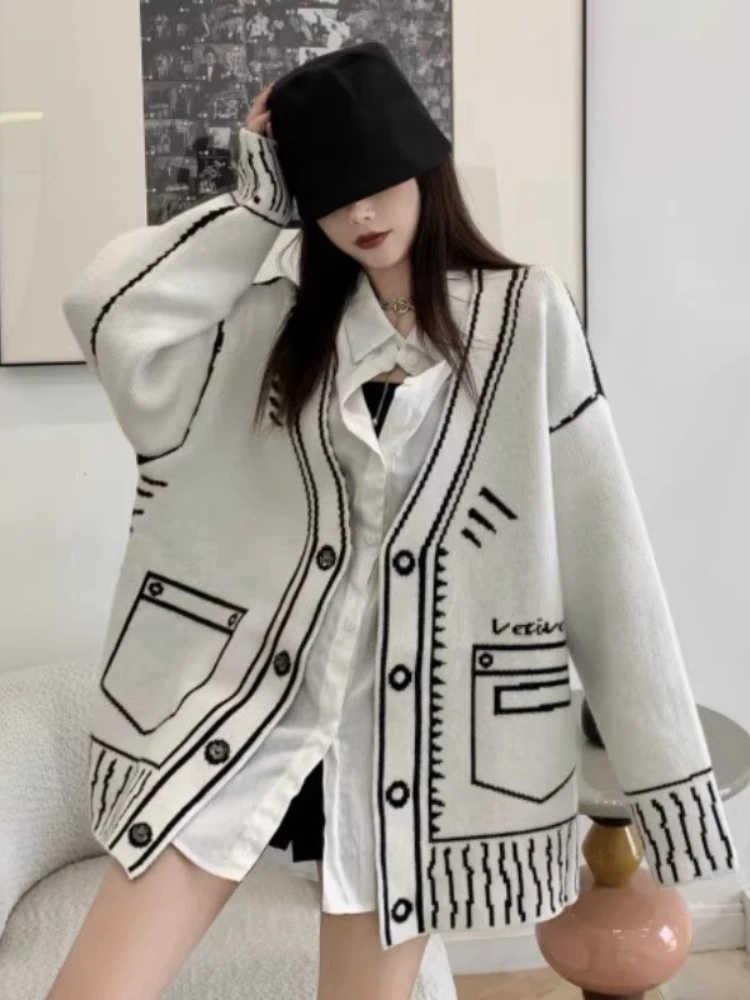 

Осень-зима, вязаный кардиган с граффити, женский нишевый свитер большого размера, пальто, черная линия, куртка на пуговицах с v-образным вырезом, уличная одежда