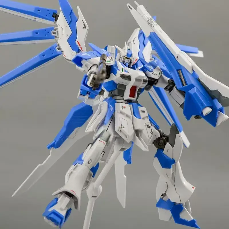 バンダイ HG 1/144 RX-93-v2 ハイ Nu ウォリアー組み立てるモデルアクションフィギュア子供のロボットのおもちゃデスクトップ装飾