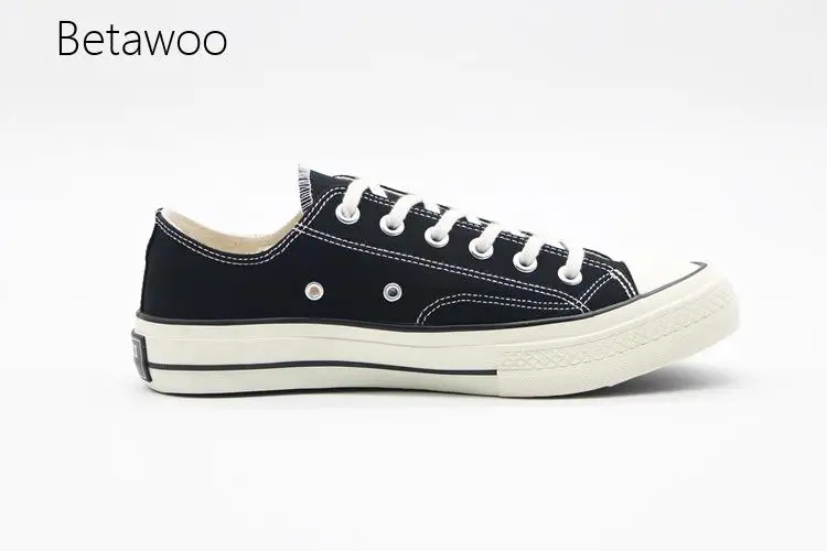 Old School Contrast Stitch Canvas Skate Shoes Timeless Daily Wear Casual Sneakers