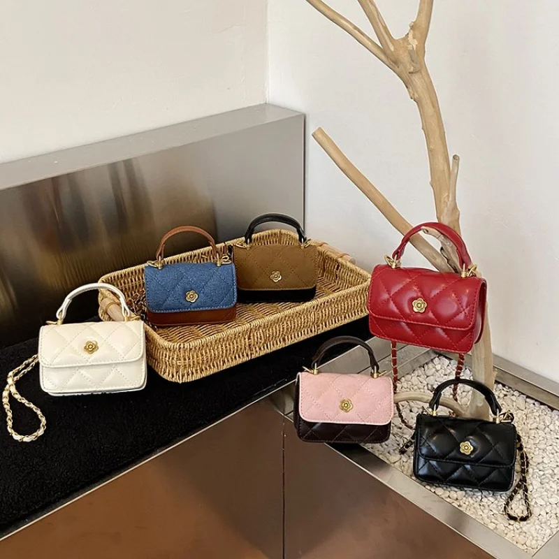 

Elegant Minimalist Clutch Bag Paris Designer Vintage Leather Crossbody Handbag With Large Capacity Tote