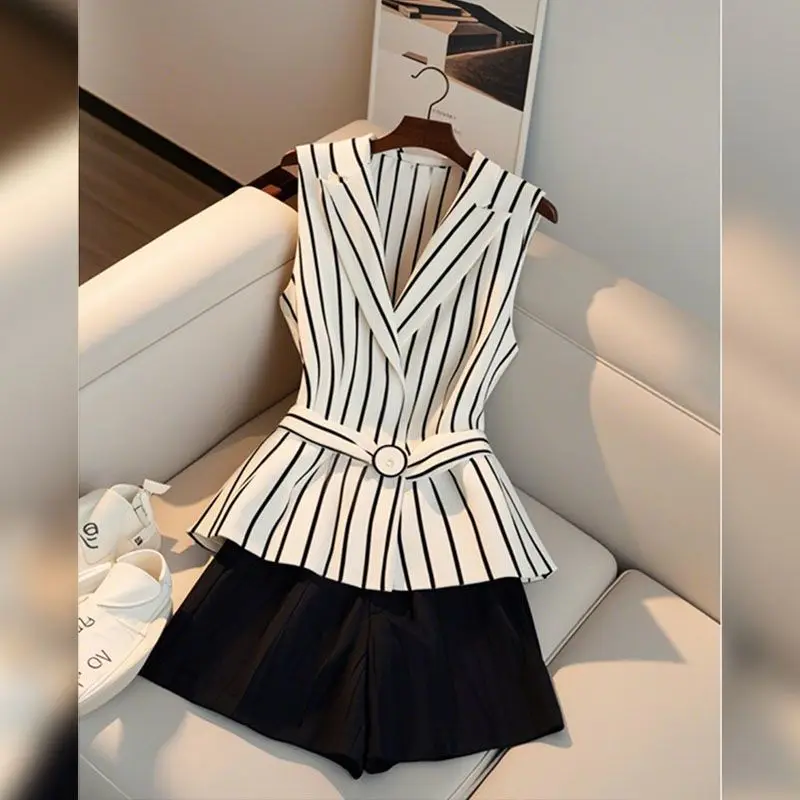 

Ladies Fashionable Striped Corset Sleeveless Two-piece Suit Summer Simplicity Elegant V-neck Elastic Waist Patchwork Short Sets