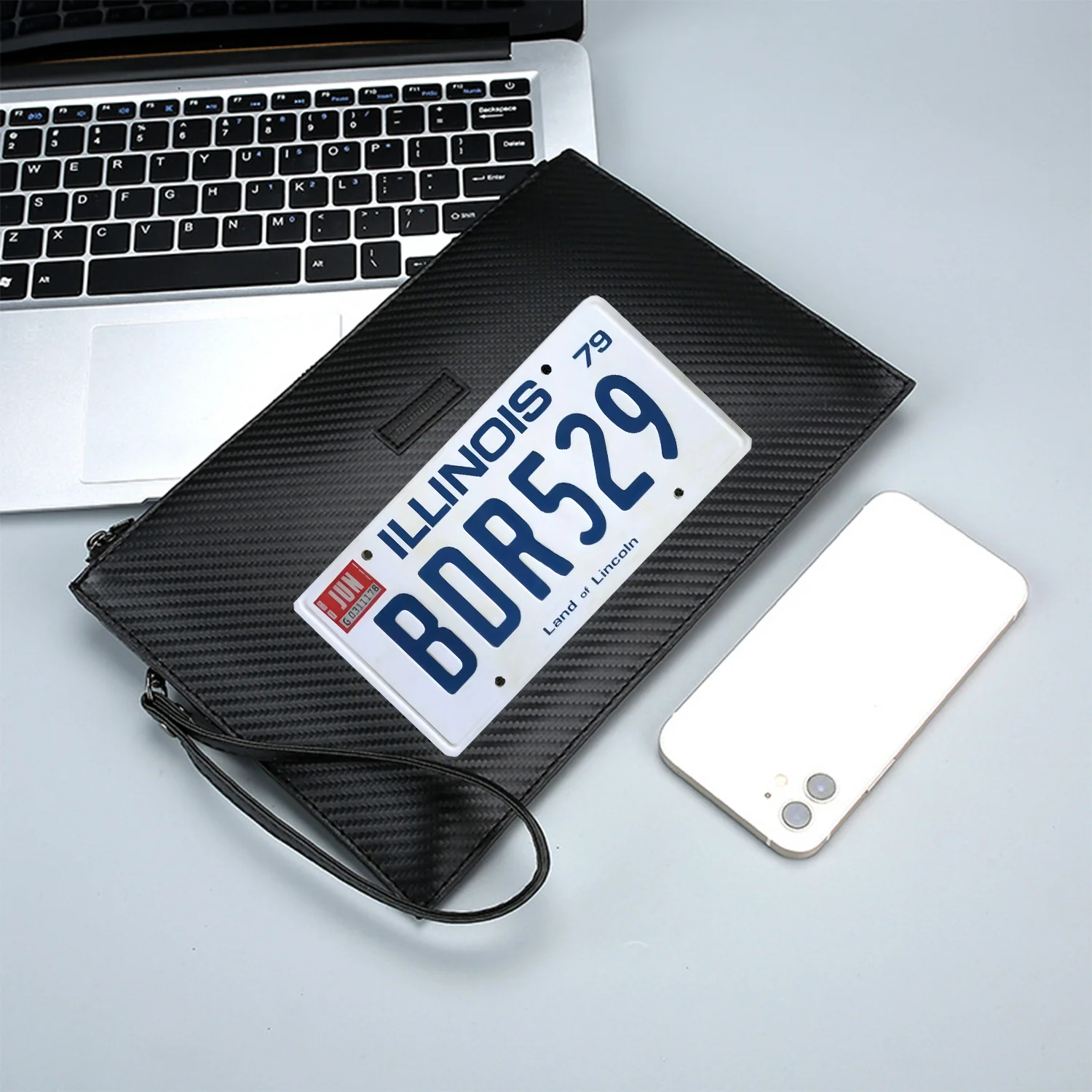 لوحة ترخيص إلينوي أرقام عتيقة حقيبة يد رجالية أنيقة مطبوعة من البولي يوريثان عصرية وعملية للحمل اليومي