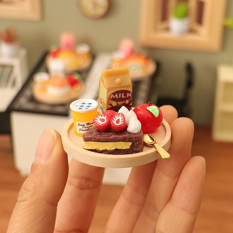 6 ชิ้น/เซ็ต 1/12 Dollhouse Miniature อาหารของเล่นจําลองขนมเค้ก Jam เครื่องดื่มชุดถาดของเล่นเด็กตุ๊กตาอุปกรณ์ตกแต่ง