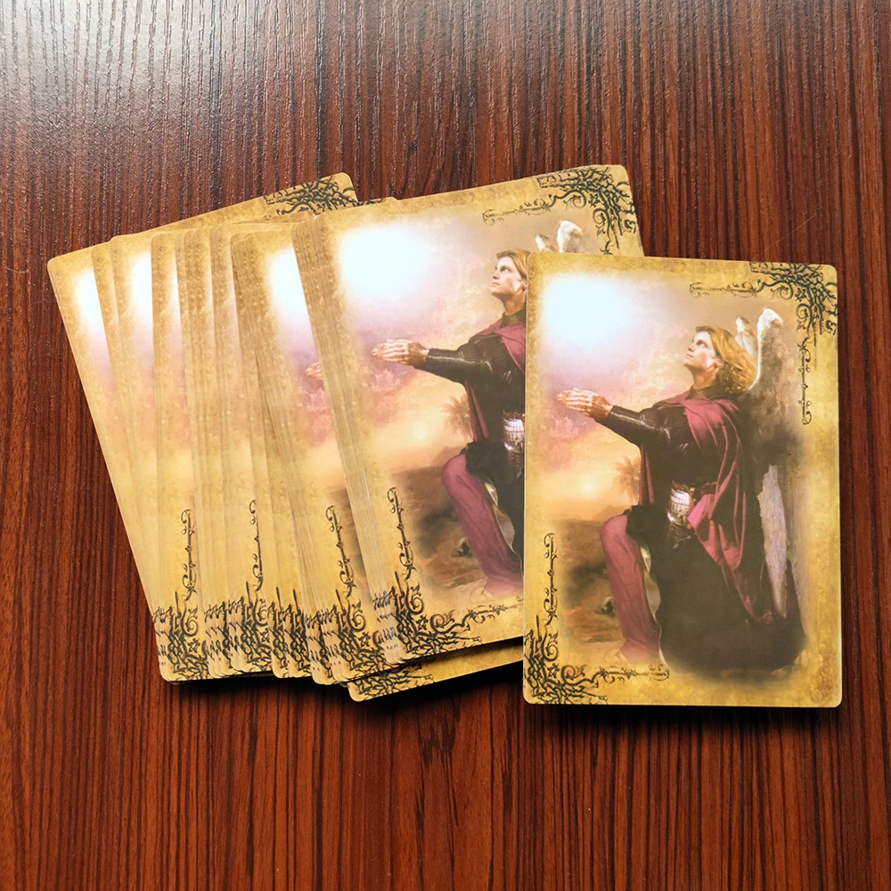 Edición en español Embalaje en caja dura Cartas adivinatorias del Arcangel Miguel by Doreen Virtue