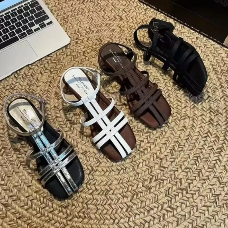

Women's Square Toe Hollow Out Breathable Comfortable One-word Buckle Strap Sandals Summer New Women Casual Fashionable Sandals