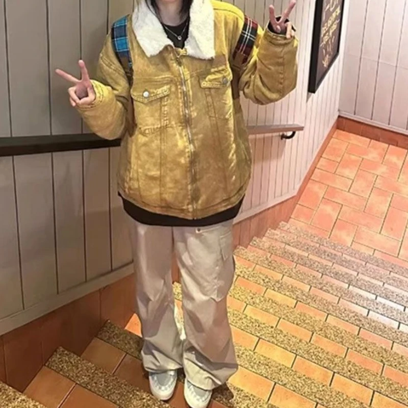 

Retro Faux Rabbit Hair Washed Denim Jacket for Women, Thick and Warm Winter Lamb Wool Coat for Petite Students