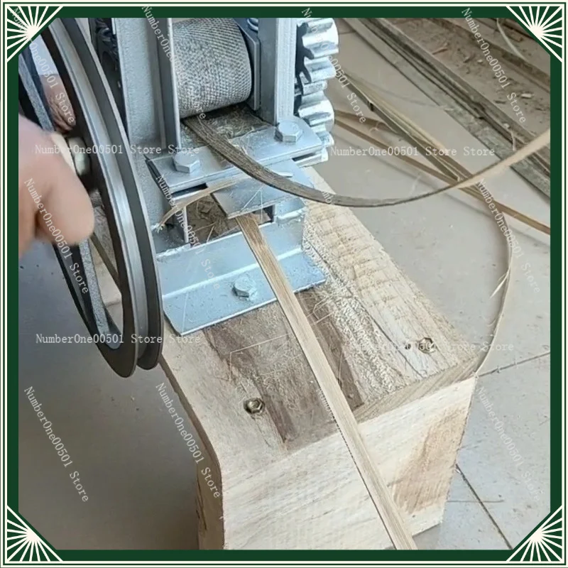 Hand‑Crank Bamboo Stripping Machine Household Small Bamboo Strip Breaking & Layered Cutting Machine forBambooWeaving Processing