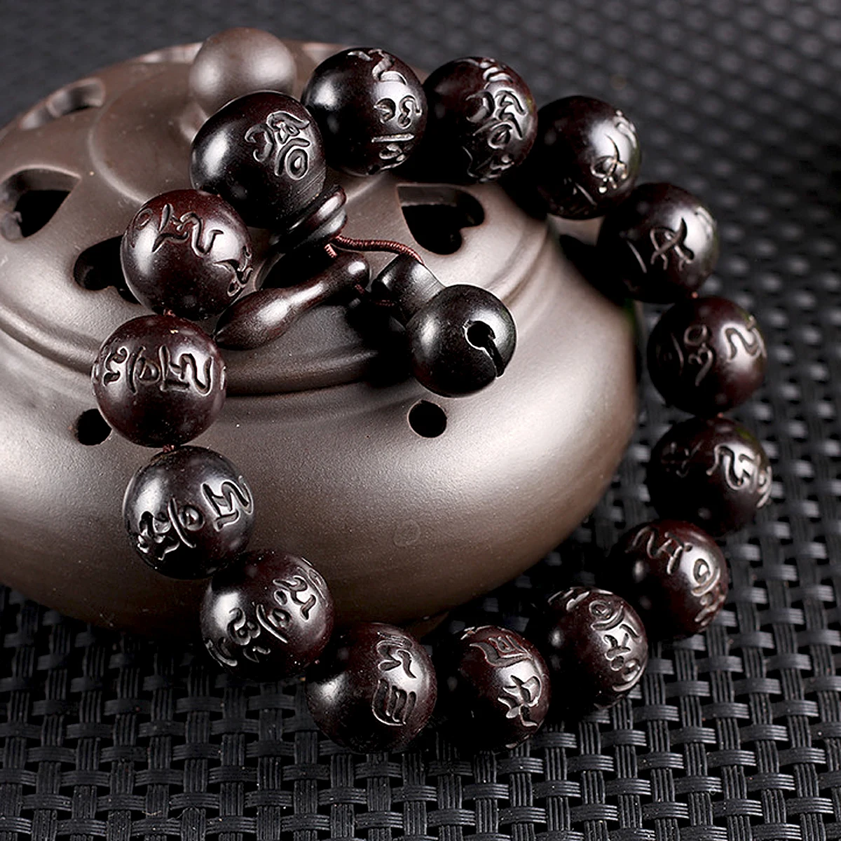 Natural Black Wood Tibetan Six Characters Mantra Bracelets Buddhist Praye Lightning Stroke Jujube Beads Meditation Men Women