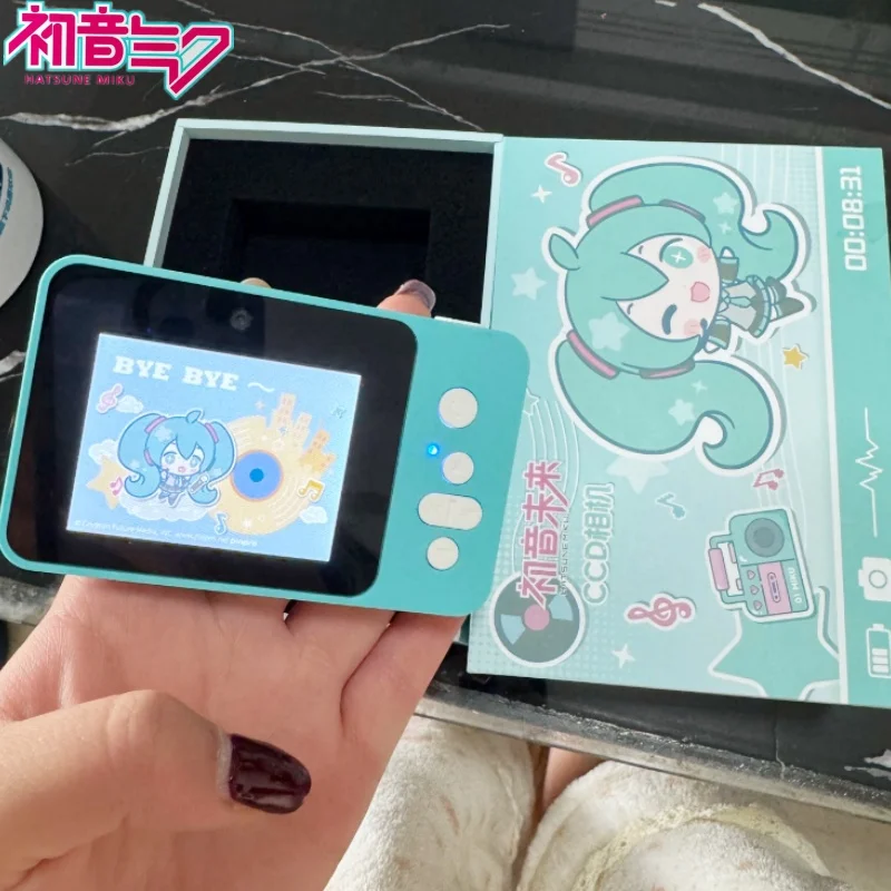 en-stock-appareil-photo-numerique-original-hatsune-miku-ccd-600-mah-figurine-de-dessin-anime-accessoire-miku-cadeau-d'anniversaire-pour-enfants