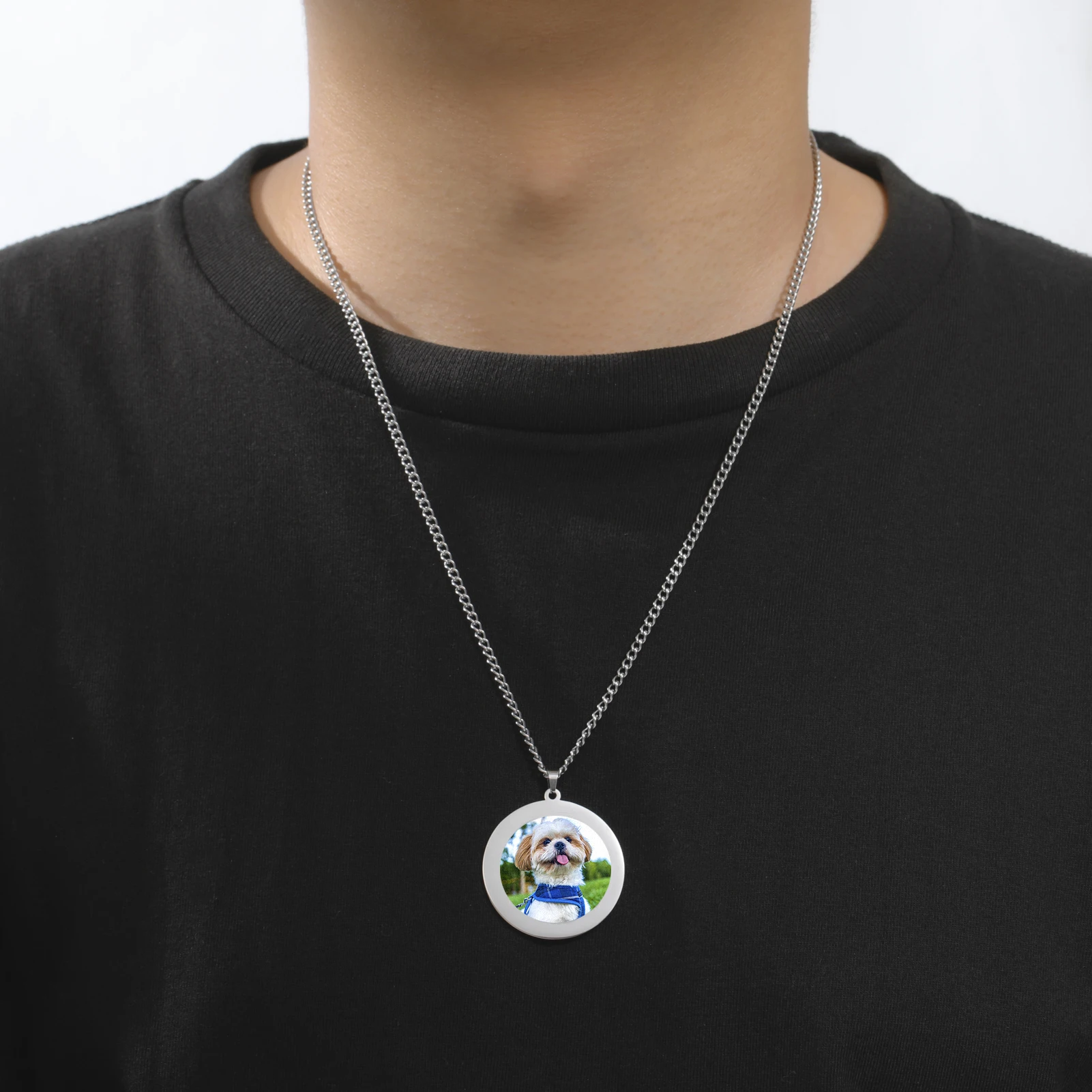 

Custom Circular Pet Photo Necklace Locks Beautiful Moment Captures Furry Pet’s Adorable Sweet Accessory Perfect Pet Enthusiasts