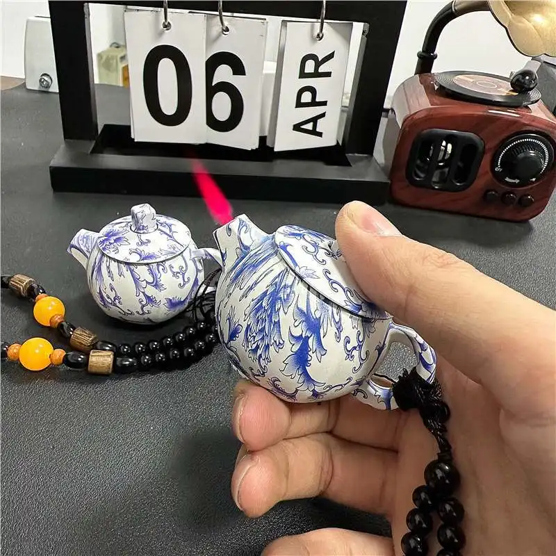 New Creative Blue and White Porcelain Teapot Windproof Gas Lighter Novelty and Unusual Igniter for Gift Cigarette Accessories