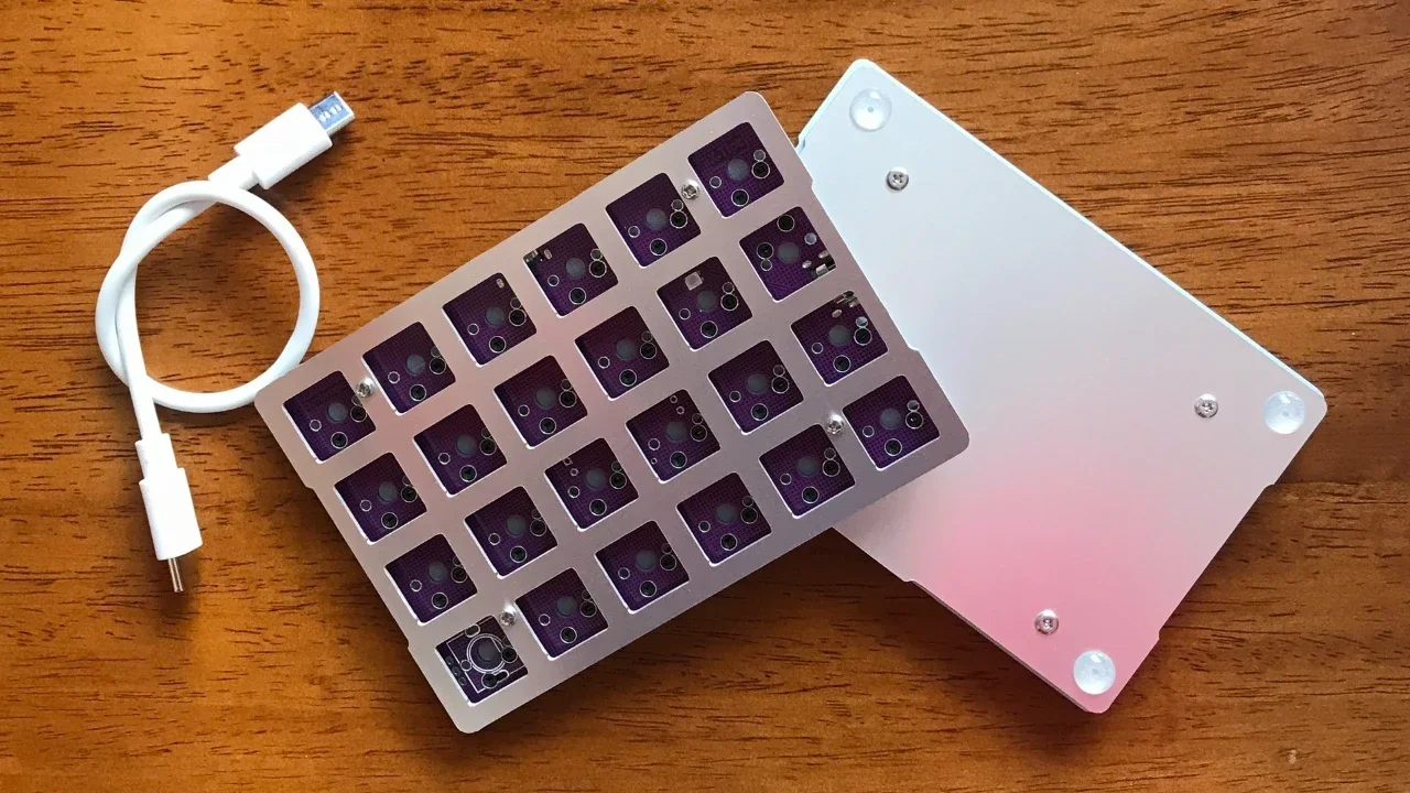 X10 Split Keyboard 48keys Planck Hot Swap RGB Sandwich QMK Keyboard Kit Custom Red Switch Aluminum Base Gaming Split Keyboard