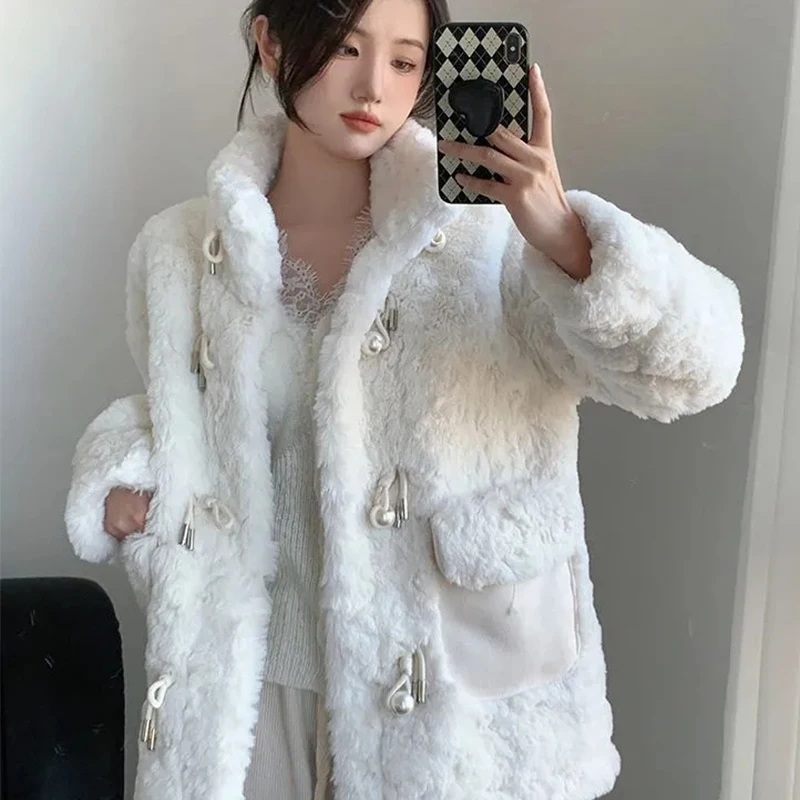 Winter Woman Fluffy Lamb\'s Fur Coat Warm Faux Fur Coat Collar Short Outerwear Coat Cowl Button Korean Fur Jackets New