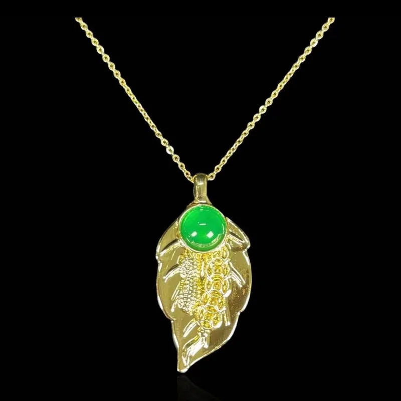 Natural Agate Chalcedony Inlaid Transshipment Jade Pendant Attracts All-match