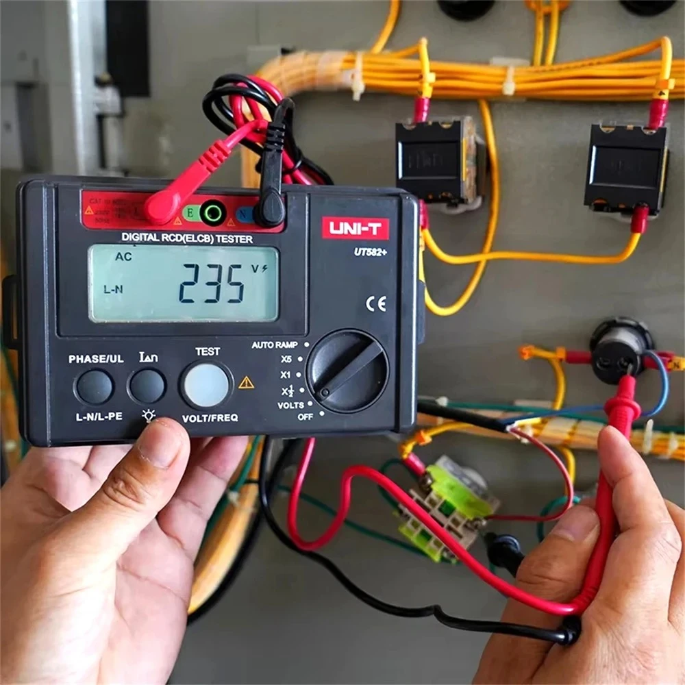 UNI-T  Digital RCD ELCB Tester AUTO RAMP Electric Circuit Breaker Finder Professional Leakage Protection Switch Tester UT582+