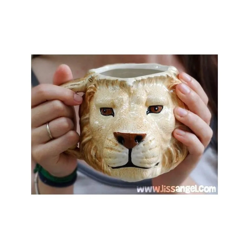 Ceramic Mug with realistic design with Wild Lion Shape