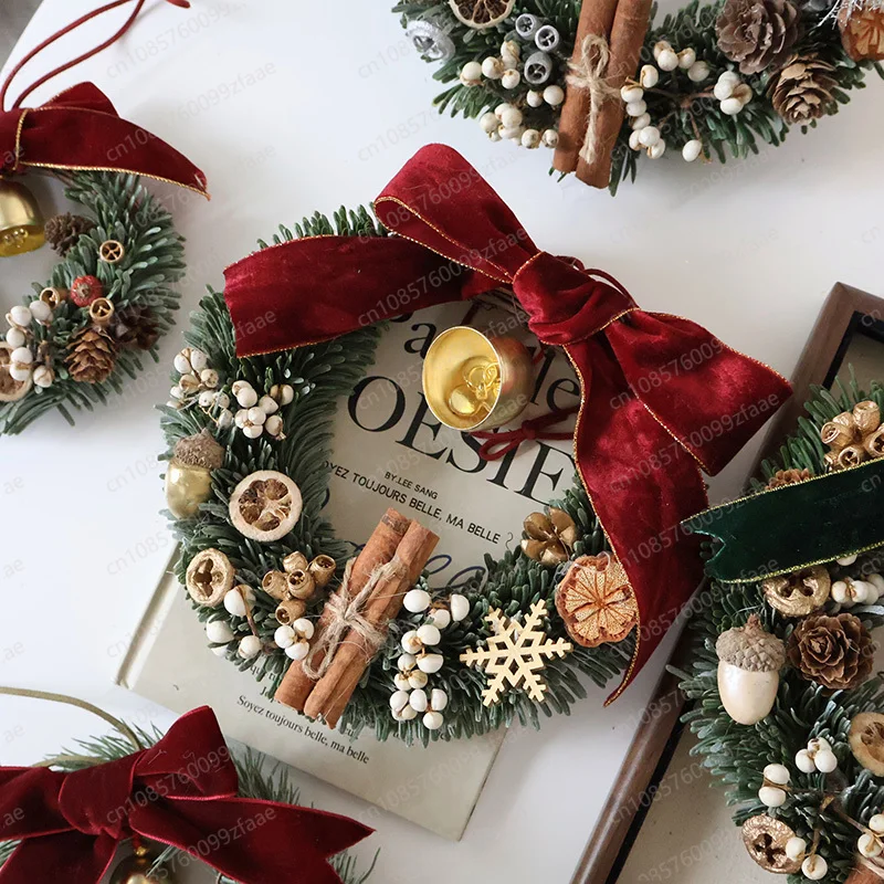 Handmade, dried flowers, high-fidelity mini Benozon, car hanging ornament, bell, Christmas girlfriend gift wreath