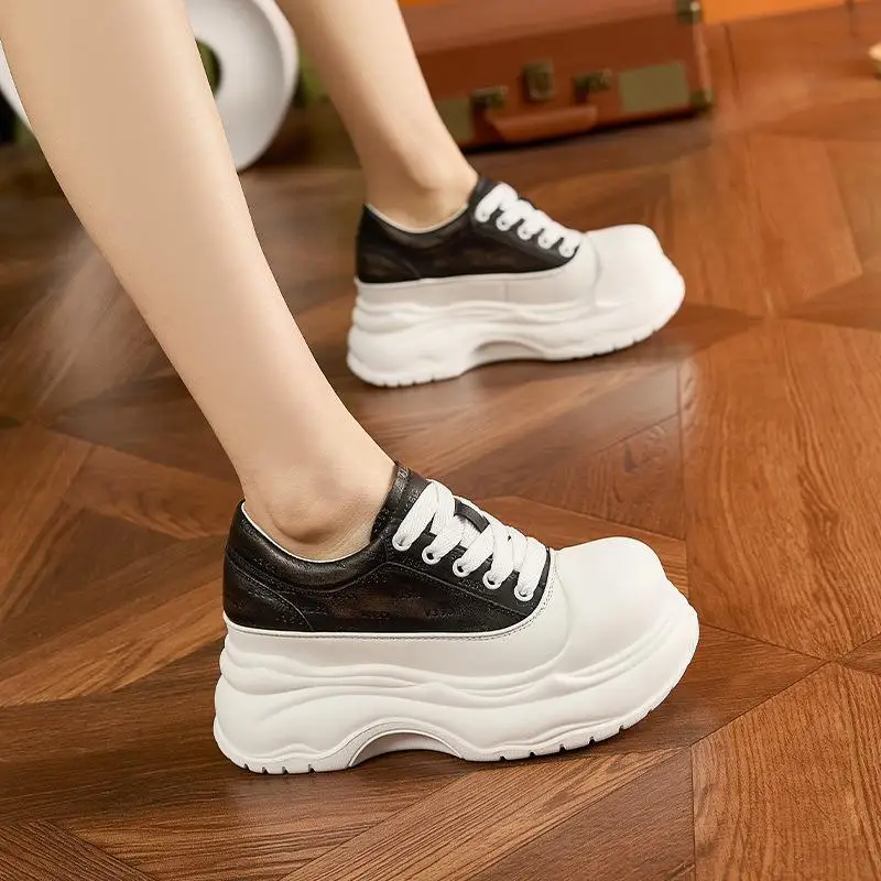 

Casual Thick Bottomed Genuine Leather Sneakers Women's Increased Height Inner Design Large Head Casual Board Shoes