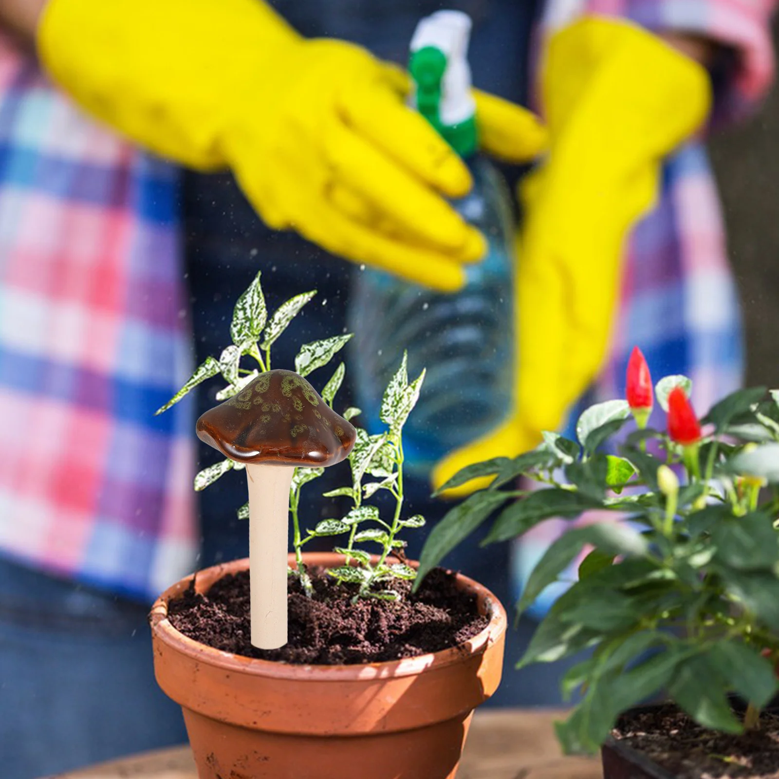 

4Pcs Mushroom Planters Colorful Ceramic Cute Garden Decor Outdoor Fairy Garden Decorative Lawn Ornament Multi-Use Plant Pot