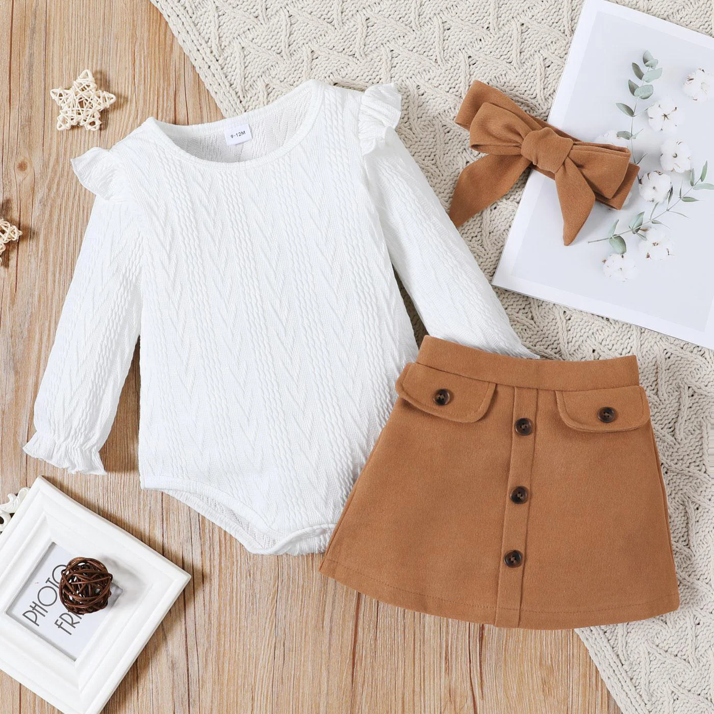 

PatPat 3-piece Baby Girl Ruffled Cable Knit Textured White Sweater, Button Design Brown Skirt and Headband Set
