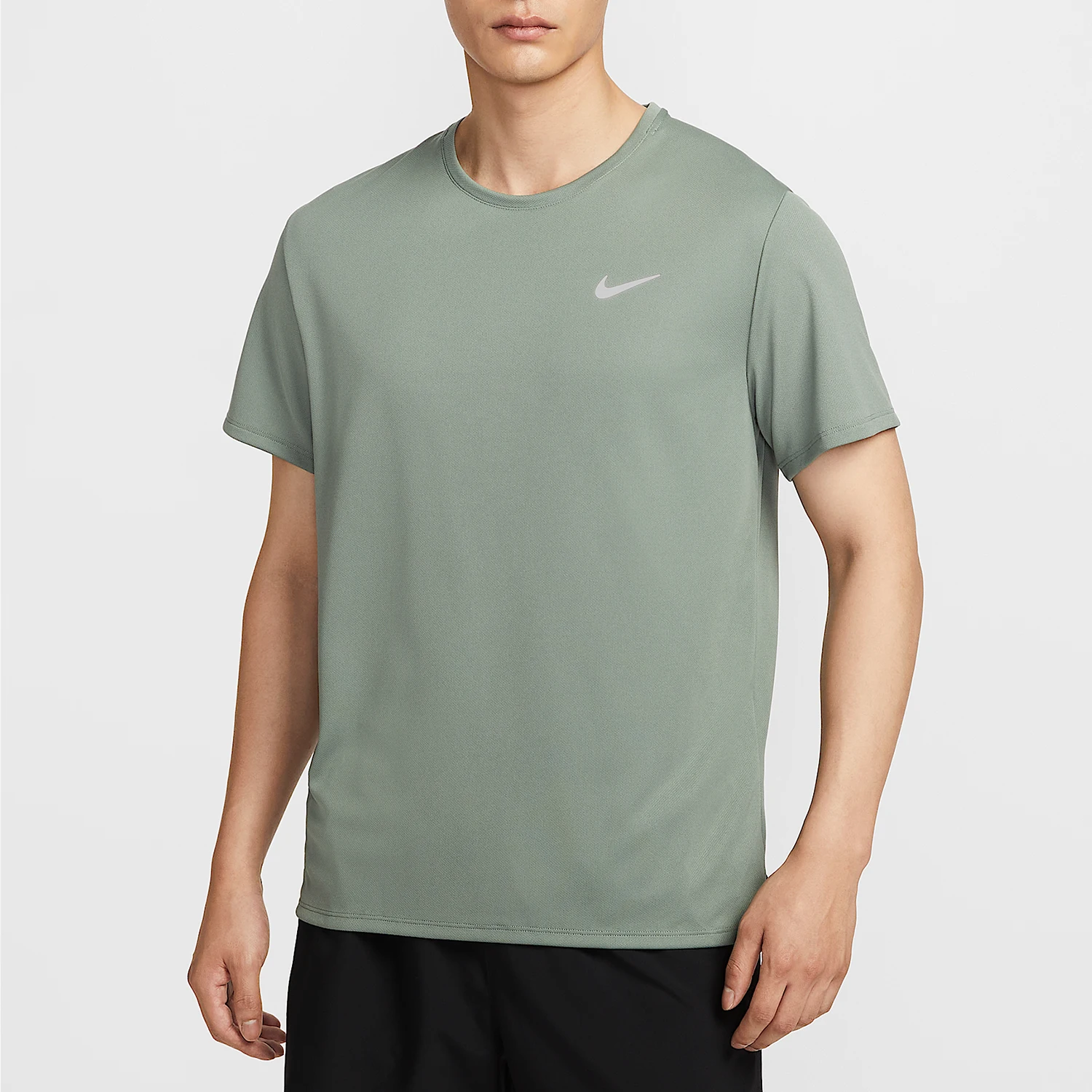 

Оригинальная мужская футболка Nike Dri-FIT для бега с короткими рукавами из легкой сетчатой ткани DV9316-364