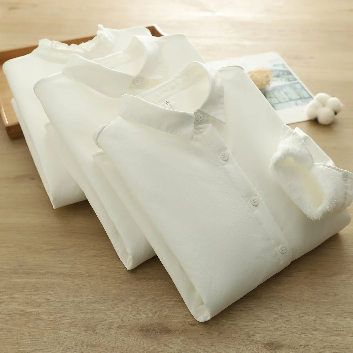 

[Ready Stock] High Quality Women Cotton Thick Blouse Shirt Solid Color Ruffles Neck Lace Leece Lined Warm Bottom ShirtsTop