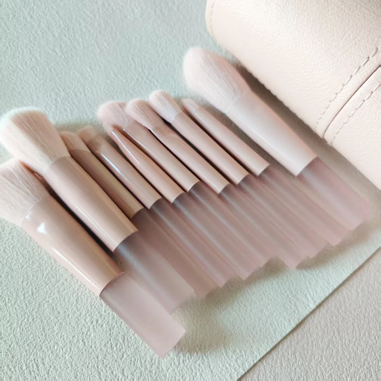10 pezzi mini pennelli per trucco morbidi e soffici set pennello per fondotinta ombretto donna cosmetico fard in polvere trucco strumento di bellezza