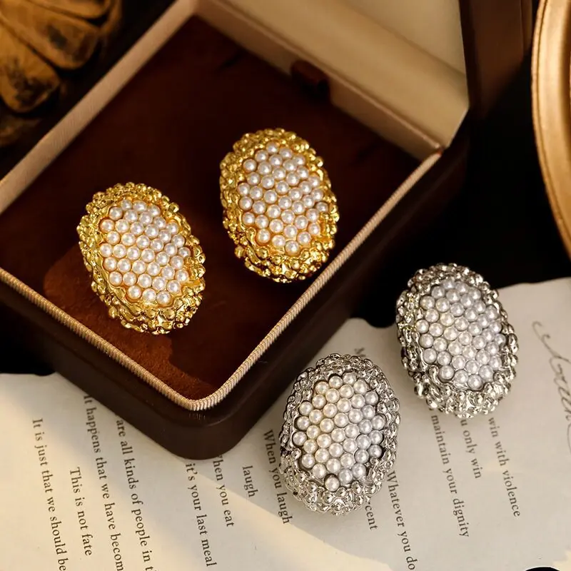 New Personality Oval Stud Earrings Golden Silver Color Metal with Mini Beads Earrings Trendy Imiation Pearl Jewelry Party Gift