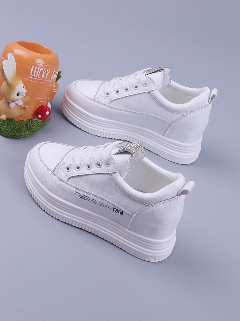 

Повседневные кроссовки на платформе Thi Bot, женские весенние кроссовки на плоской подошве с низким вырезом, увеличенная высота, белые кроссовки Canvas oes