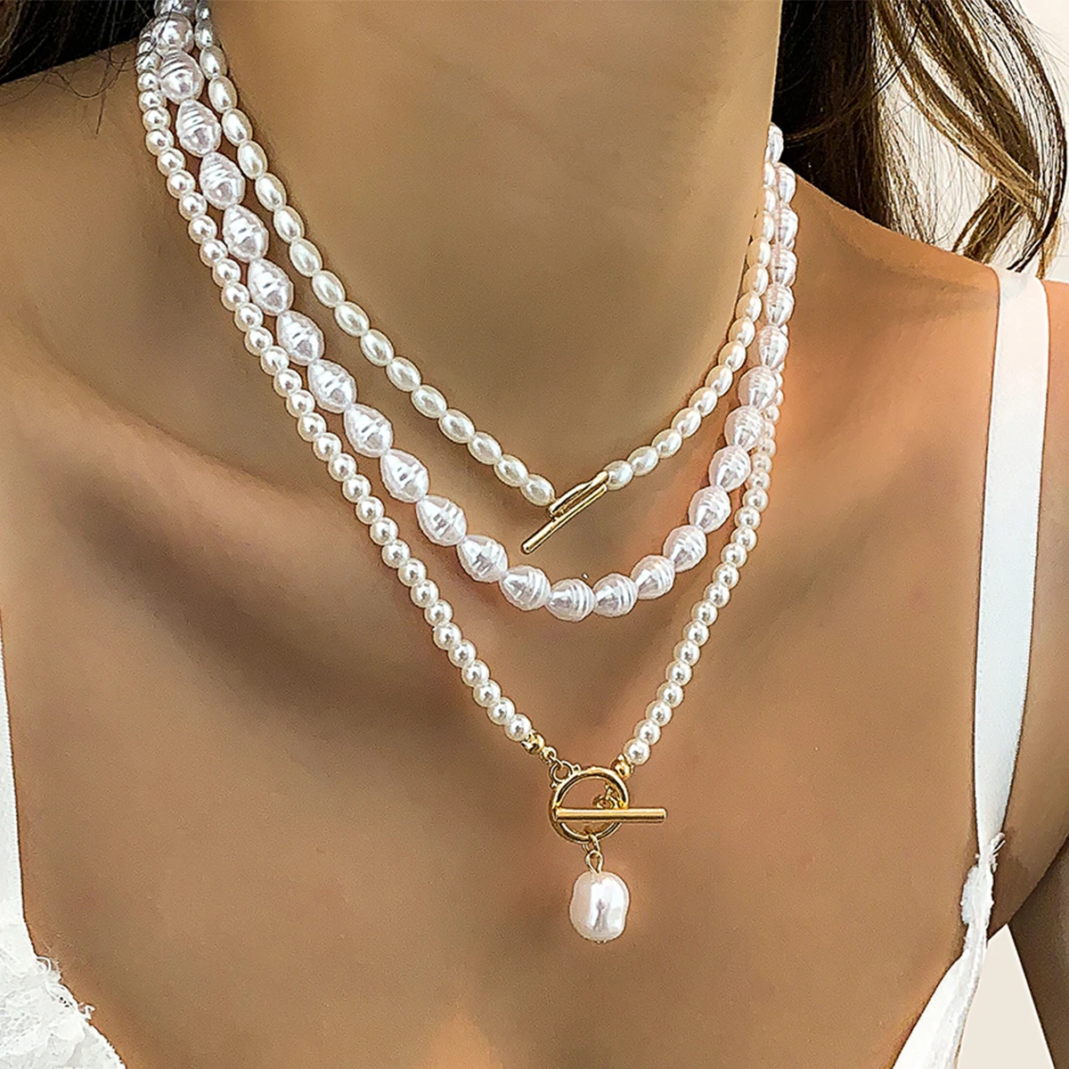 Elegant Vintage Imitation-Pearl Love Heart Pendant Choker Necklace Women Punk OT Buckle Bead Chain Wed Jewelry Y2K Accessories image 3