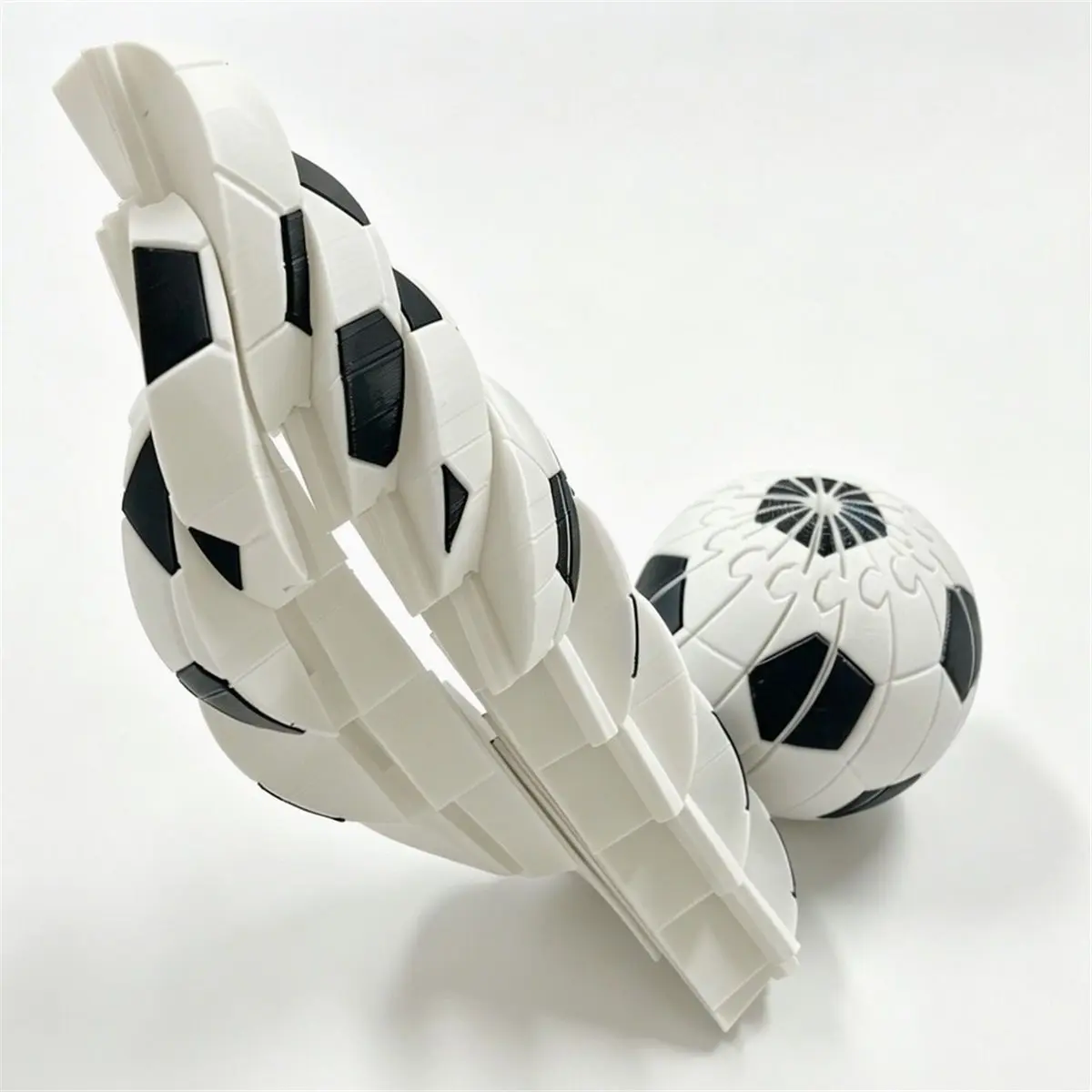 update. Stress Relief Fidget Soccer Ball, Transformable 3D Printed Decompression Balls for Sports Fans, for Anxiety and Focus