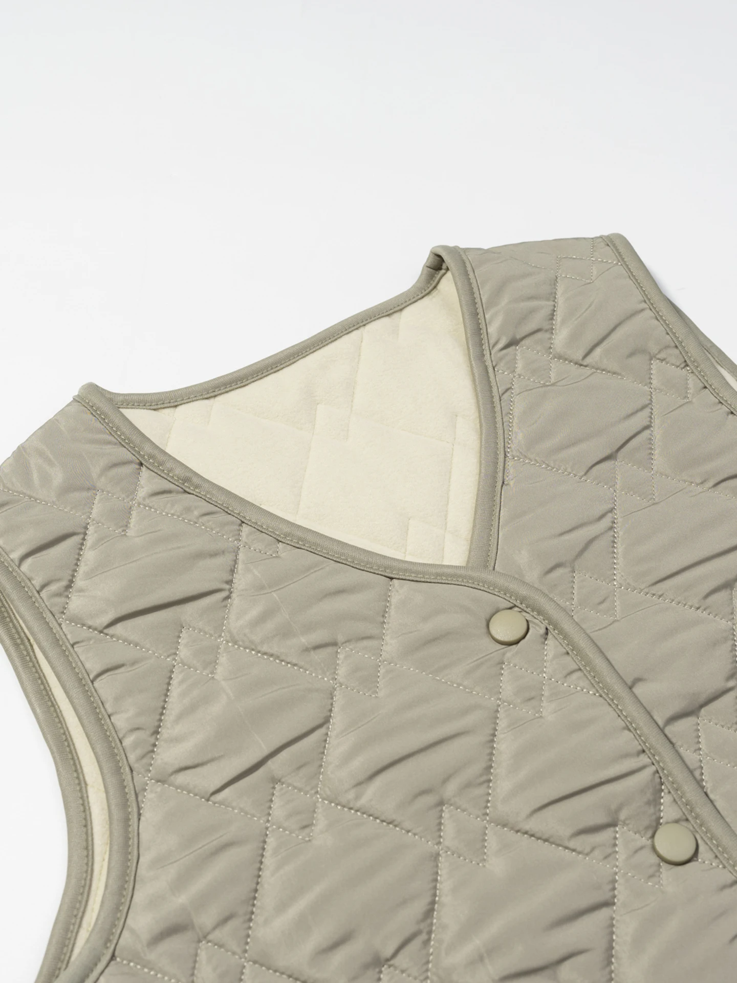 Etam Lightweight Quilted Cotton Vest Women's V-Ne Inner Wear Fall Winter New Sle Small Size Warmth Commute Faion