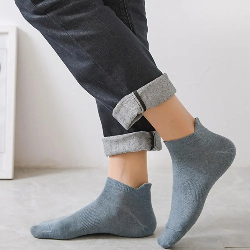 男性用の明るい色の短いチューブソックス,通気性のあるスポーツソックス,目に見えない,旅行,スポーツ,綿,ボートソックス,ファッション,1ペア