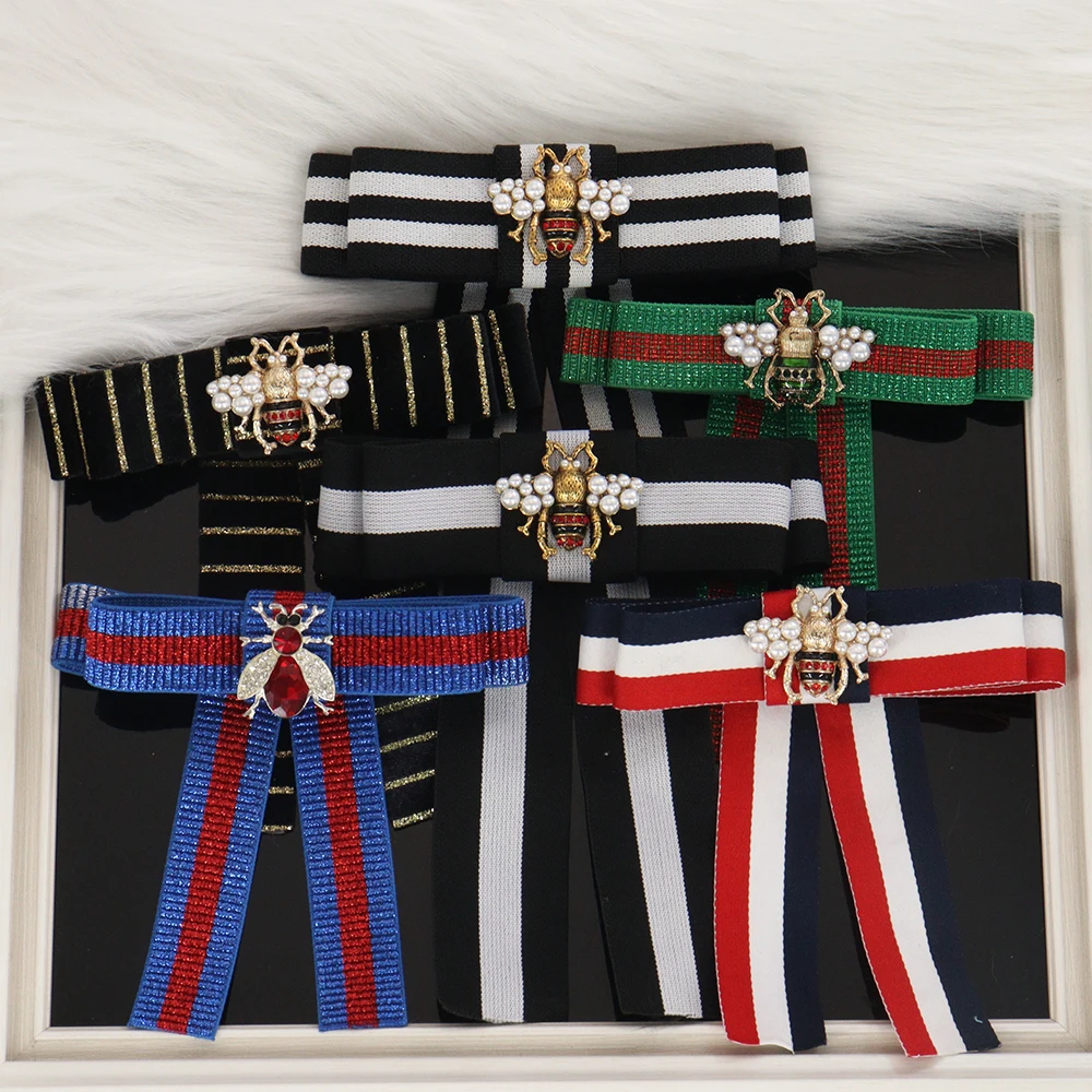 Фото Брошь с бантом для женщин, тканевая полоска, элегантная пчела, воротник рубашки, галстук, вышивка, броши в виде пчелы, ювелирные изделия на булавке