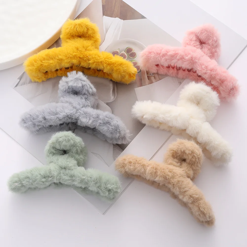 Spring Winter Faux Fur Hair Claw Elegant Acrylic Hairpins Plush Hair Clip Barrette Crab Headwear for Women Girl Hair Accessories