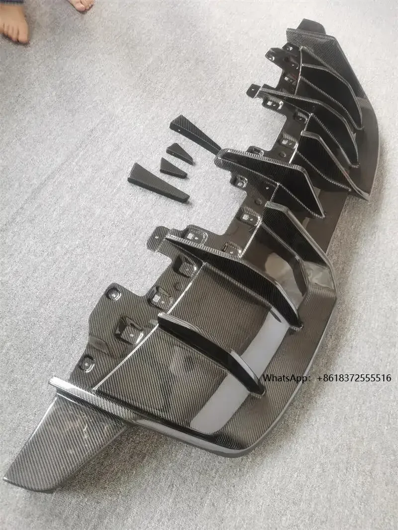 

X PT Style Glossy Carbon Fiber Rear Diffuser For Lambo Huracan EVO 2019-2021