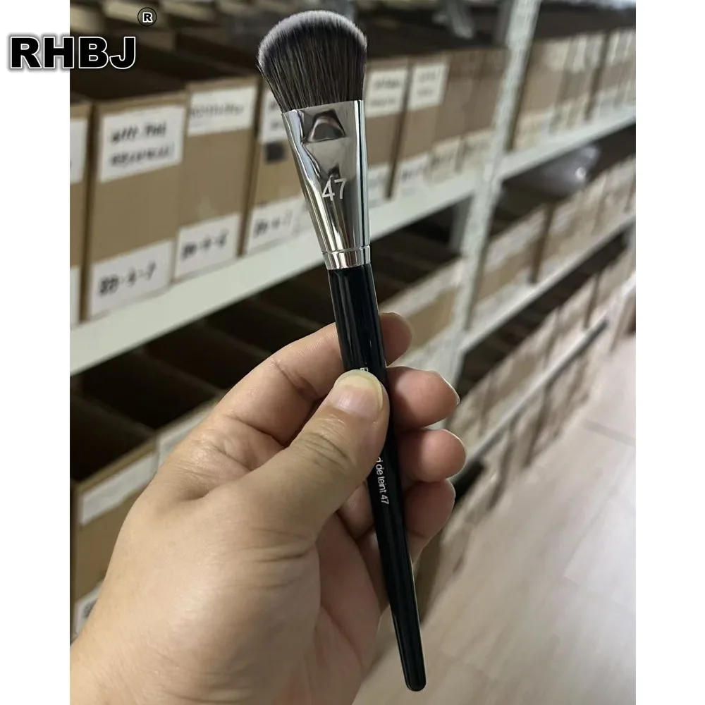 1/2/3Pcs Set 47 Professional Foundation Brush Angled Cosmetic Tool for Liquid Cream Blending Blush and Eye Shadow - Broom Design