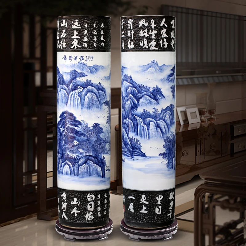 

Jingdezhen hand-painted blue and white ceramics quiver large vase ornament